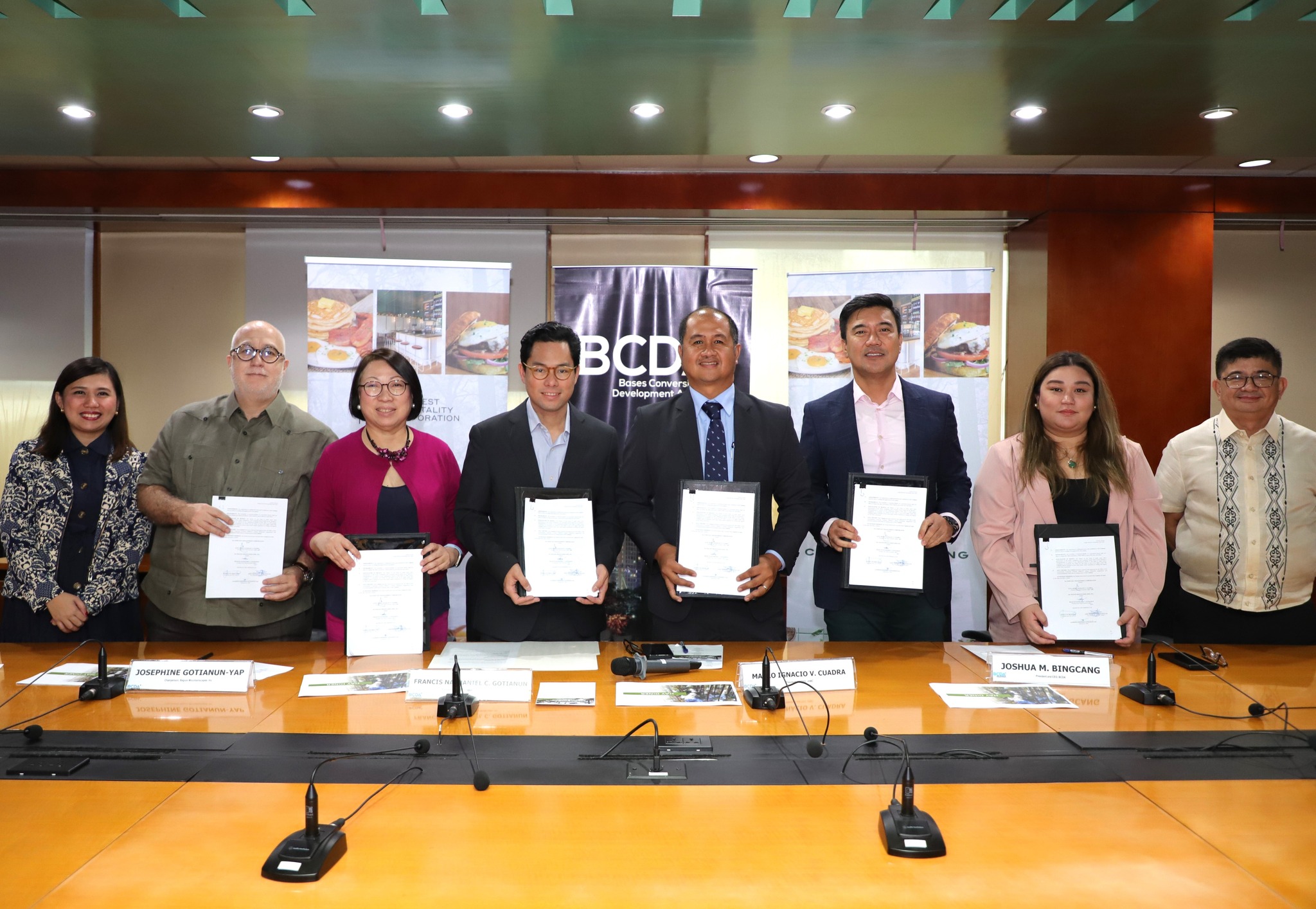 BCDA, John Hay ink contract lease 
