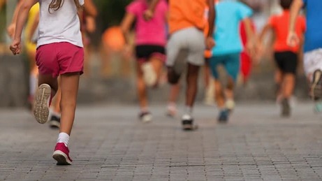 Decathlon sets anniversary runfest