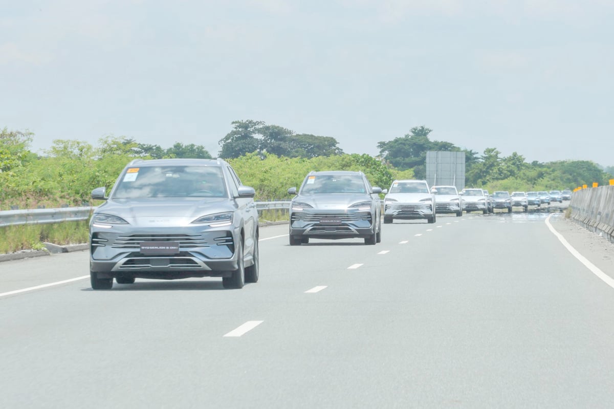 MEDIA drivers convoy.