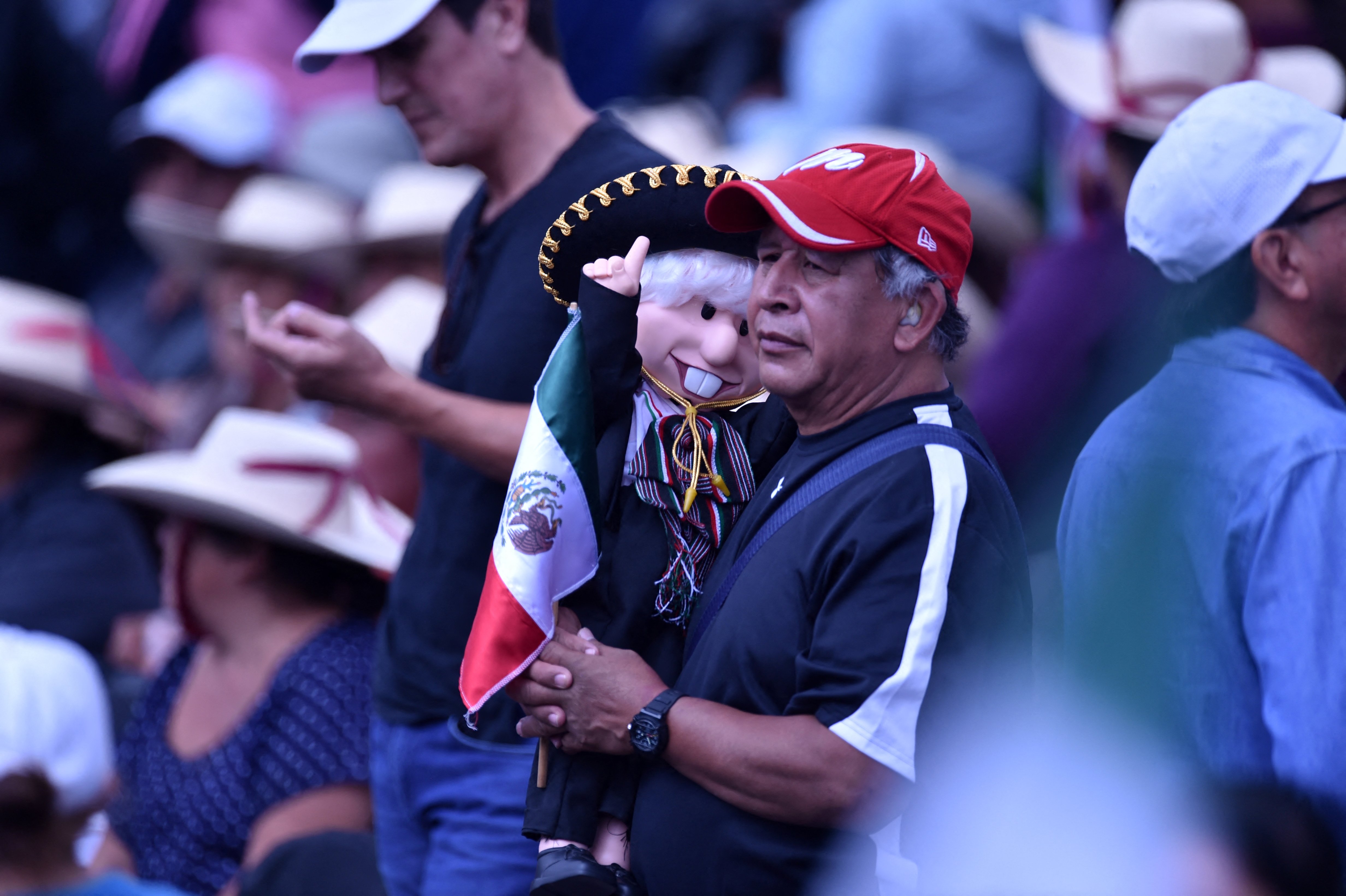 Mexico’s Lopez Obrador gives final report
