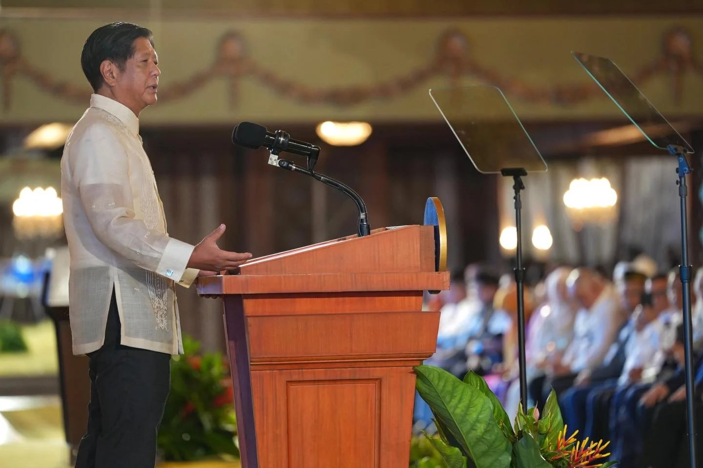 Marcos OKs bill creating Virology and Vaccine Institute of the Philippines