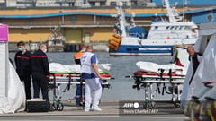 At least 12 migrants dead after vessel capsizes in Channel