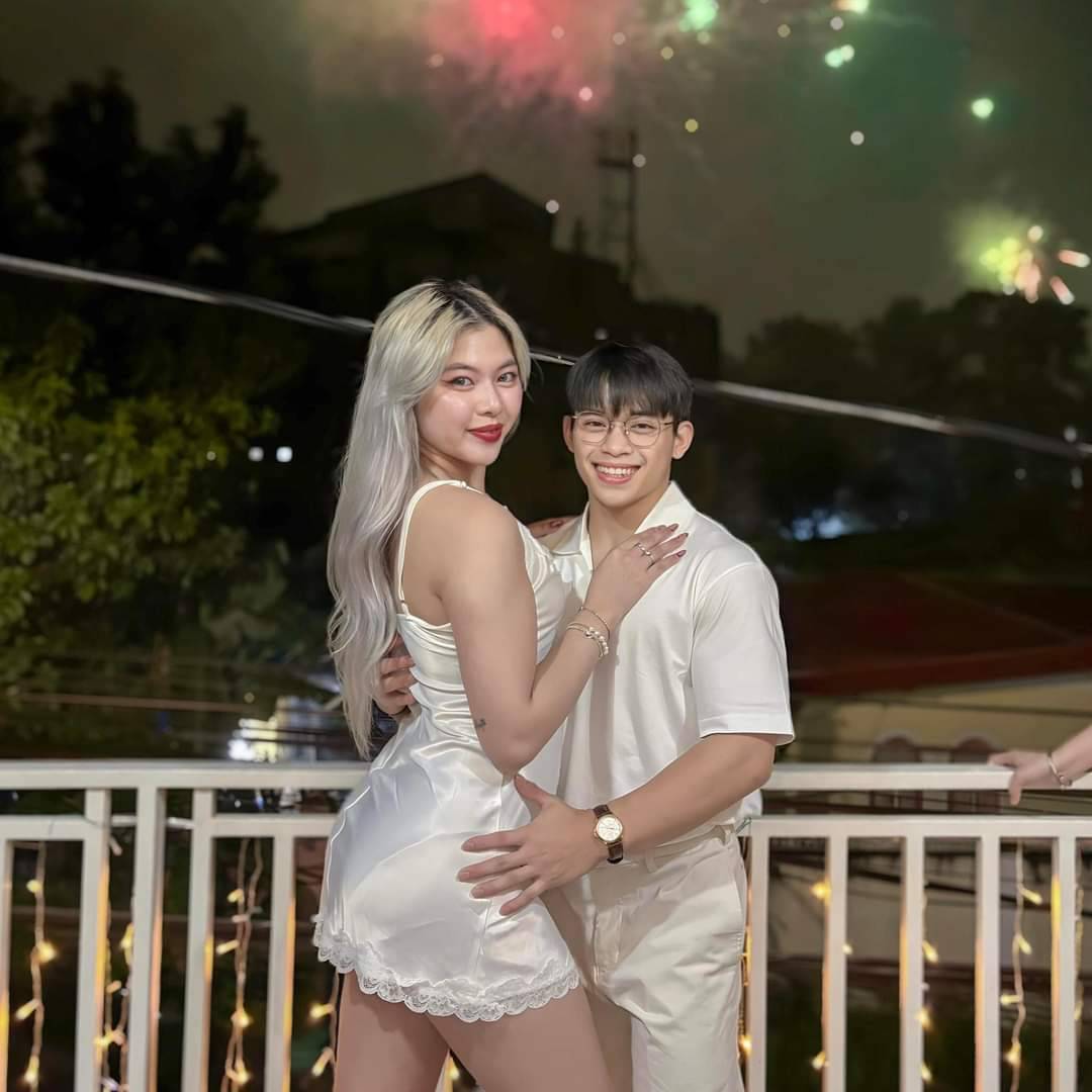 CARLOS Yulo and Chloe San Jose.