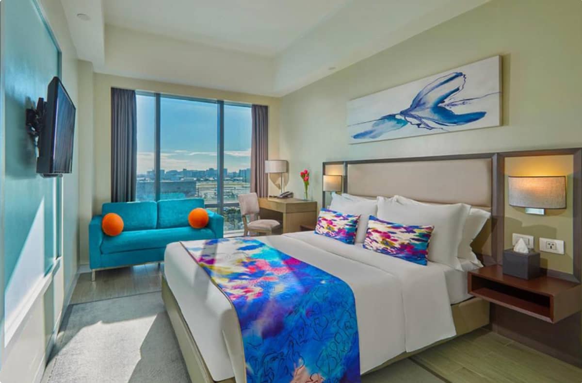 ONE-BEDROOM
suite.