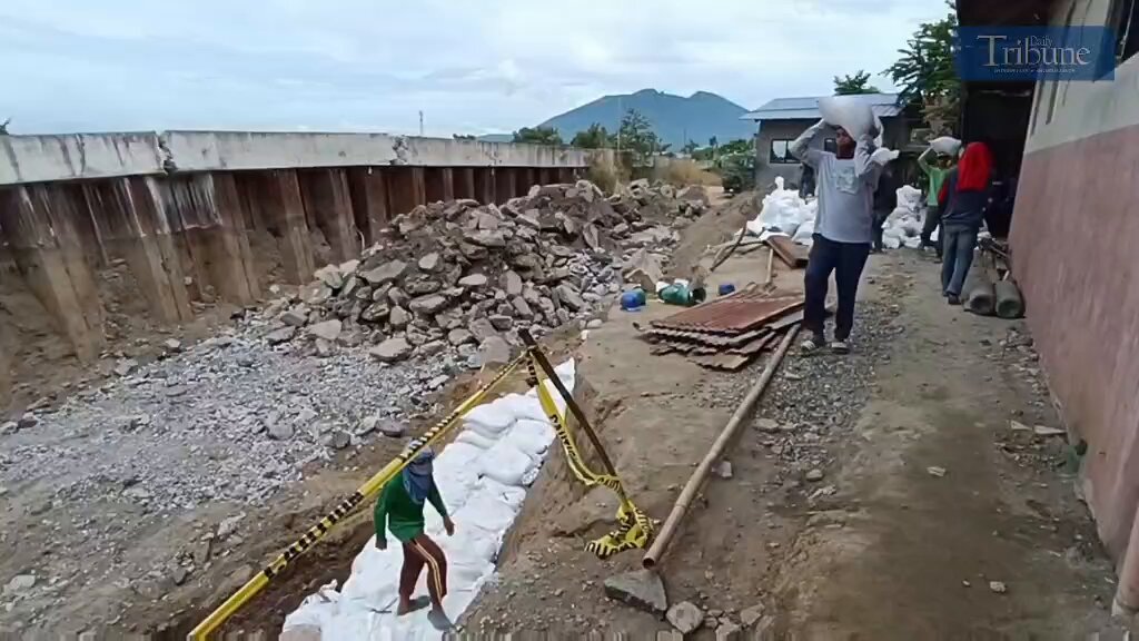 Arayat town residents evacuated
