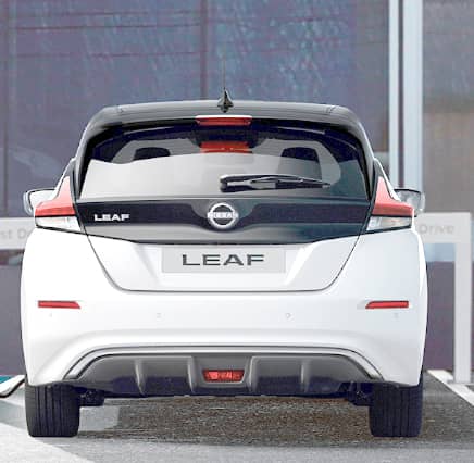 NISSAN Leaf.
