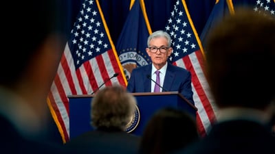Fed exec signals rate cuts coming  