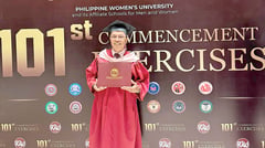 Degree, Set, Sing: Noel Cabangon
earns his college diploma