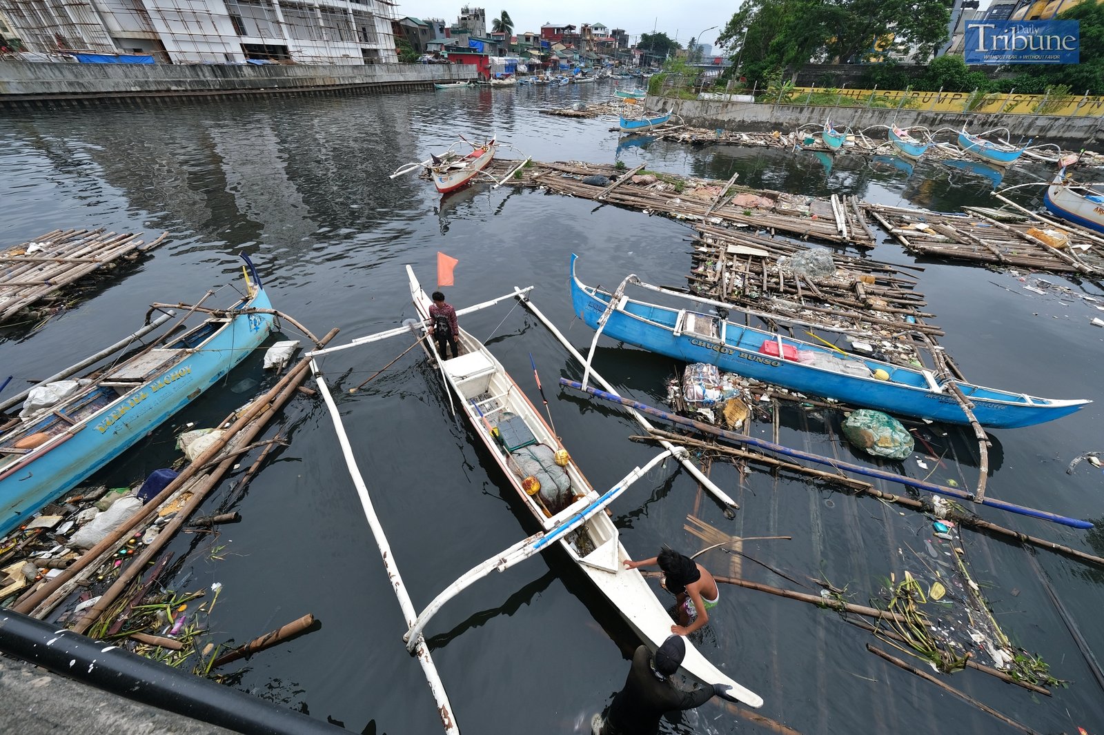 Boats on Navotas river