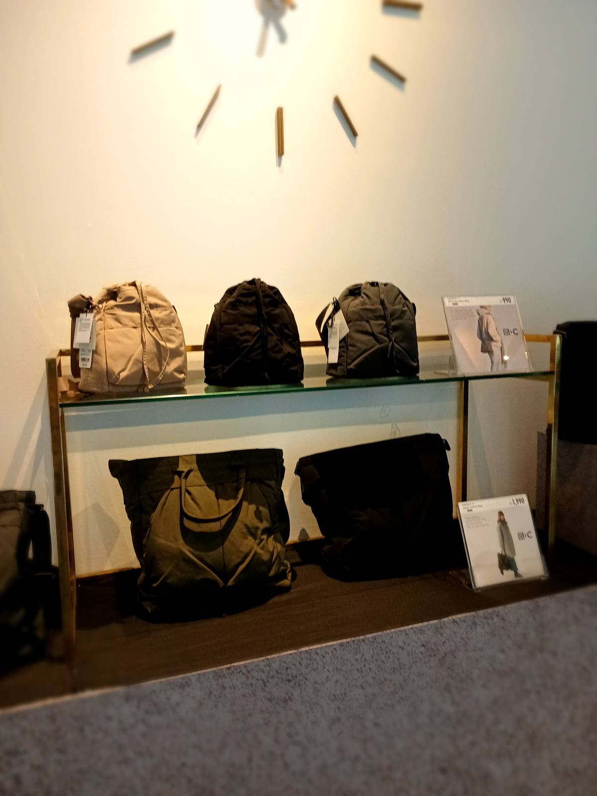 The collection’s modern yet timeless vibe is emphasized by clean lines and delicate details.