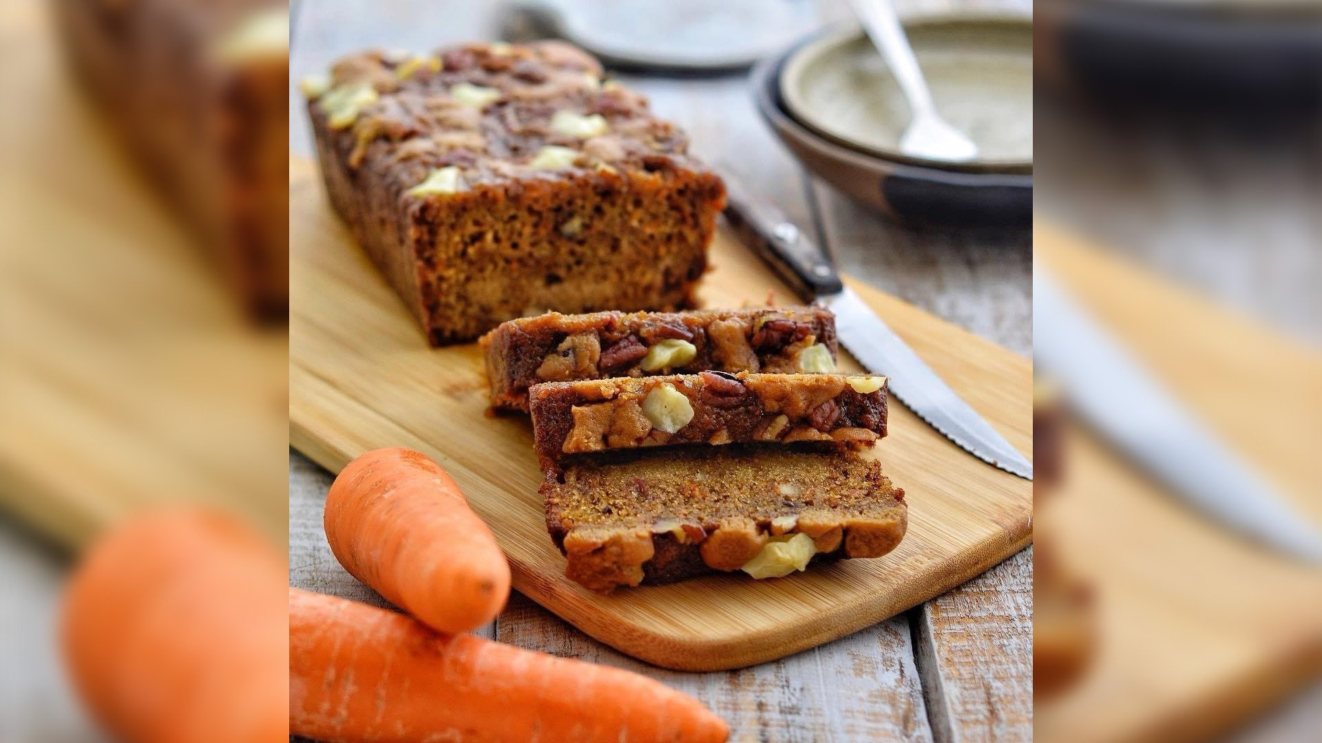 CHRISTMAS CARROT LOAF