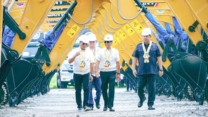 President Ferdinand R. Marcos Jr. inspects the machine refleeting program of the National Irrigation Administration (NIA), a key part of his agricultural development program designed to attain food security for the country. With the President are Agriculture Secretary are Francisco P. Tiu Laurel, Jr. (center) and NIA Administrator Eduardo C. Guillen.