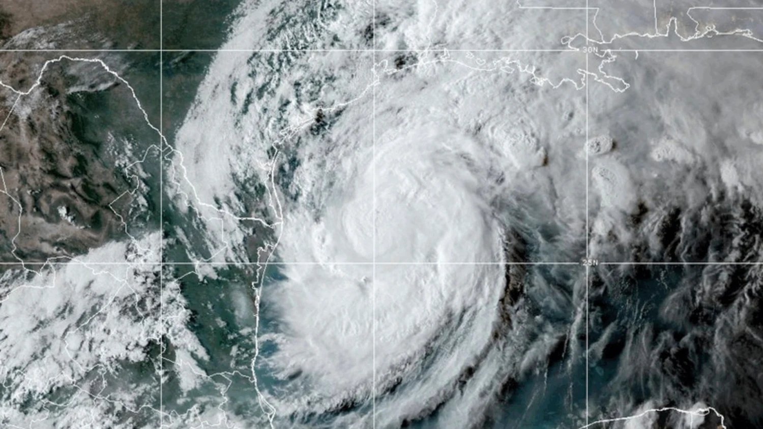 Storm batters U.S. state of Louisiana
