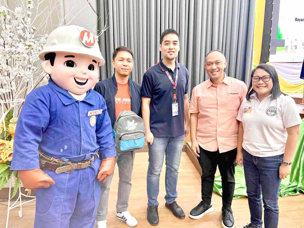 PARTNERING WITH THE LOCAL GOVERNMENTS. Seen in photo from left to right are Head of Pasig Business Center Ben Jeoffrey Mina, Pasig City Mayor Vico Sotto, OMF President Jeffrey O. Tarayao and DepEd-NCR Regional Director Dr. Jocelyn DR Andaya.