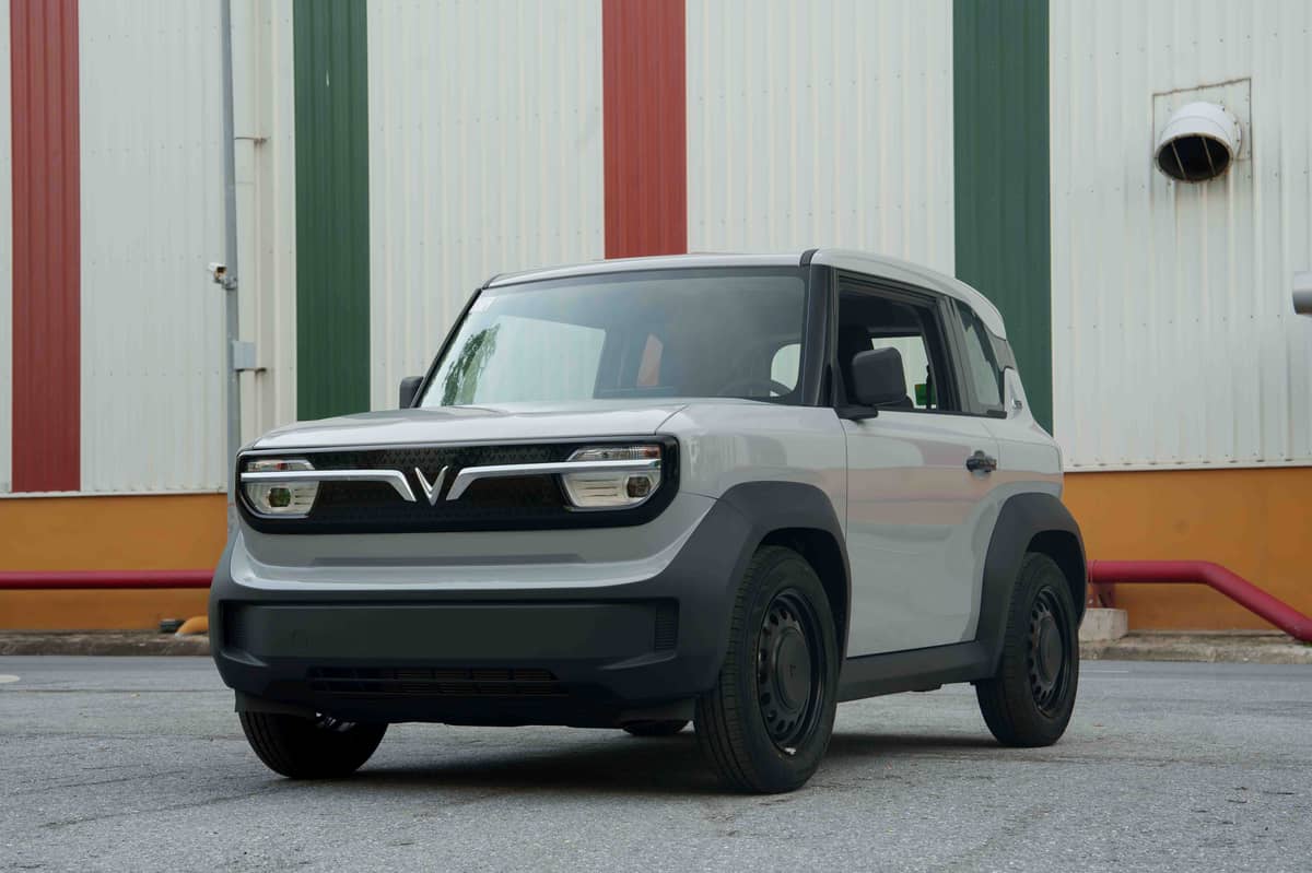 SIZE doesn’t matter for the boxy, spunky VF3.