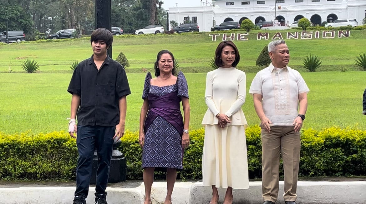 Vinny Marcos, First Lady Liza Araneta-Marcos, DoT Secretary Christina Garcia Frasco, and executive director of the National Commission for Culture and the Arts Dr. Eric Zerrudo.