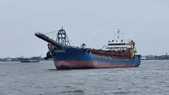 Dredger with undocumented Chinese crew members seized