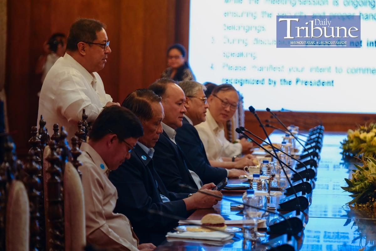 President Ferdinand R. Marcos Jr. presided over a sectoral meeting on Tuesday, 17 September 2024, at the State Dining Room, Malacañan Palace. The agenda included the implementation of the Philippine E-visa system and updates on the Department of Health's immunization program.