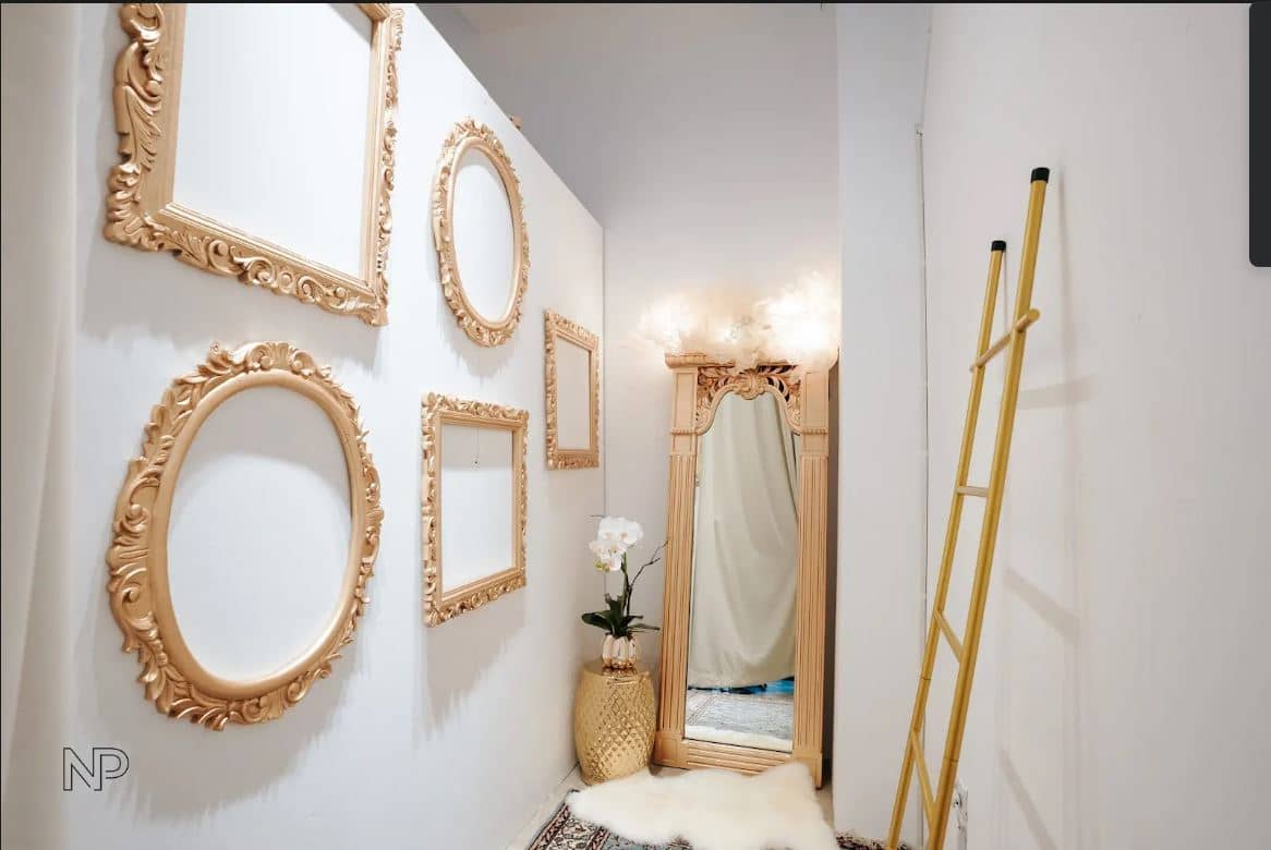 Feel free to try and fit Debbie Co’s creations at this sophisticated fitting room.