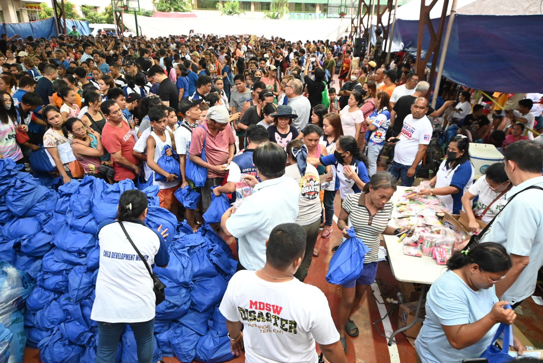 Tondo fire victims provided aid