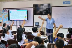 Public school teachers getting P20K SRI
