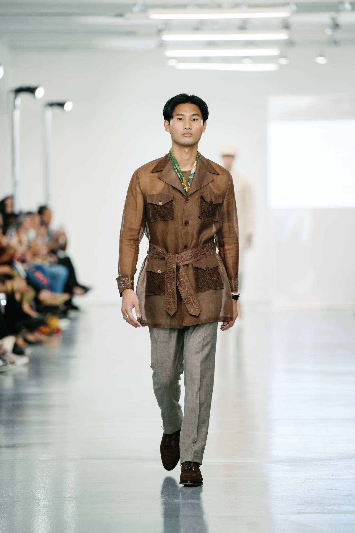 Llamanzares Barongs.