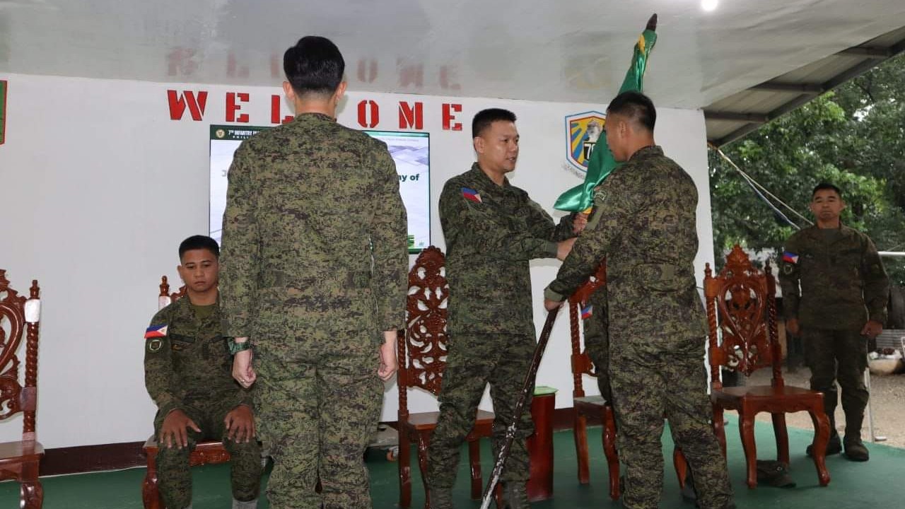 Philippine Army holds change of command to two posts in Region 3 