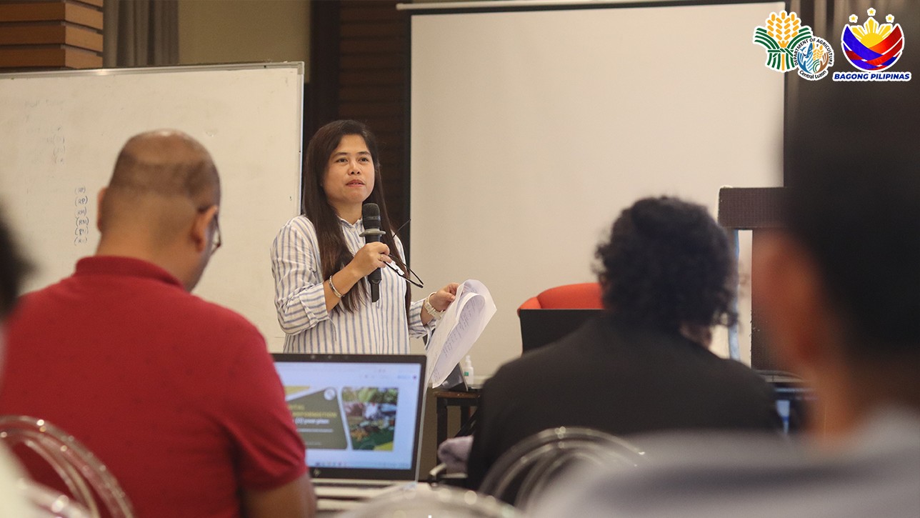 CL conducts market info orientation
