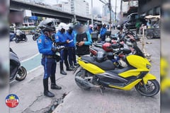 MMDA nagsagawa ng anti-illegal parking ops