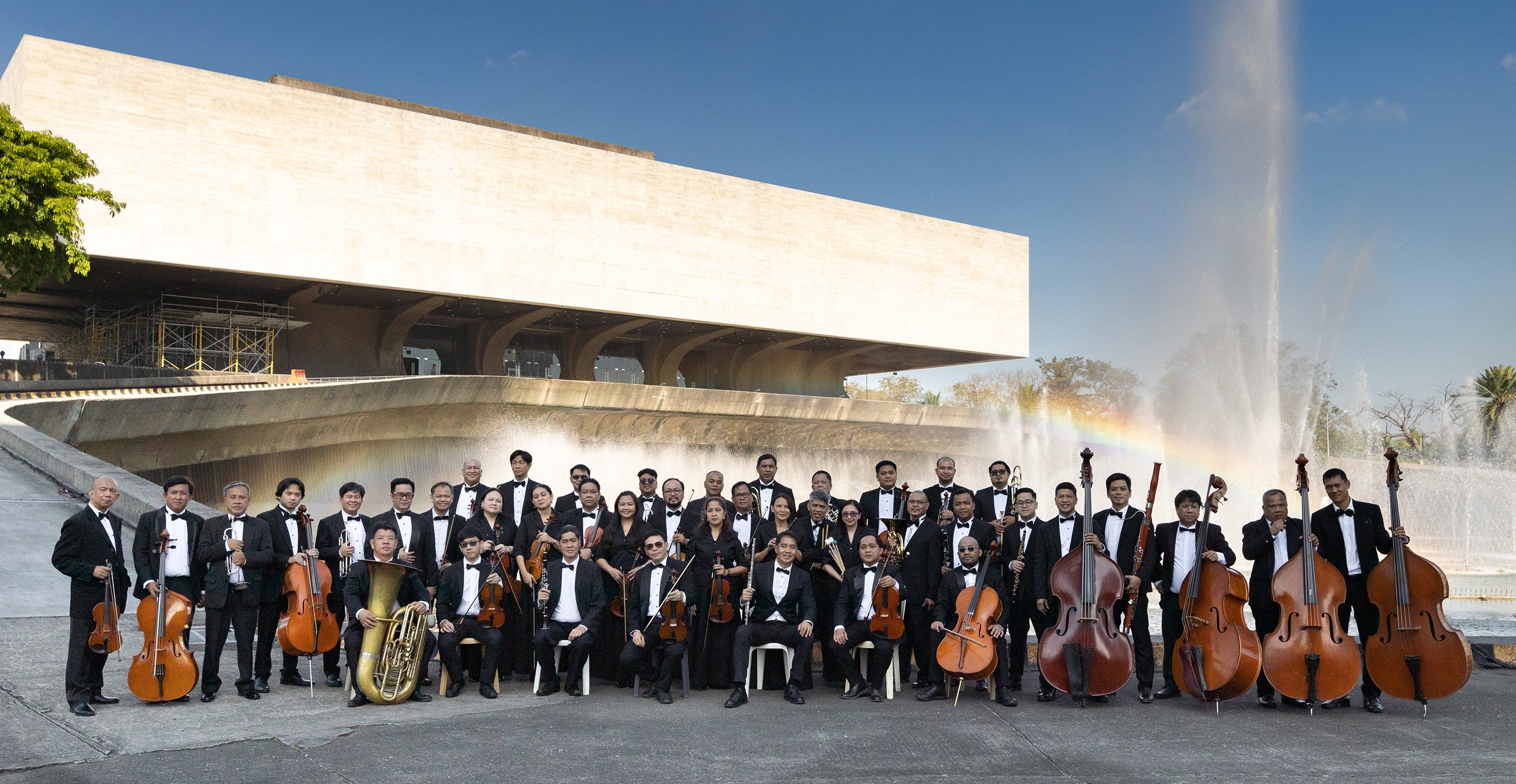PHILIPPINE PHILHARMONIC ORCHESTRA
CELEBRATES 40 YEARS OF MUSIC