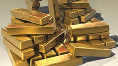 Foreign reserves settle at $104 billion in May