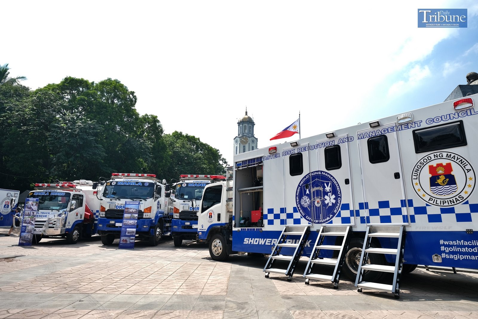 TRIBUNE-disaster-risk-trucks