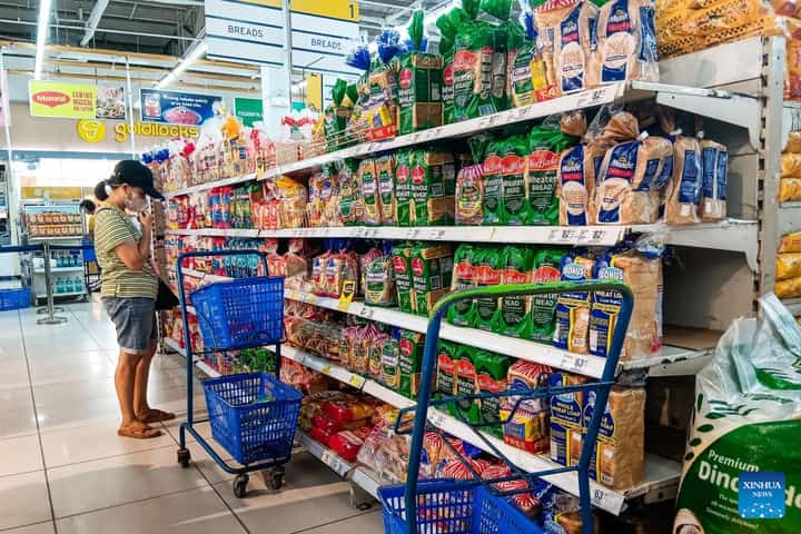 70% Pinoys ‘hustle’ to make ends meet