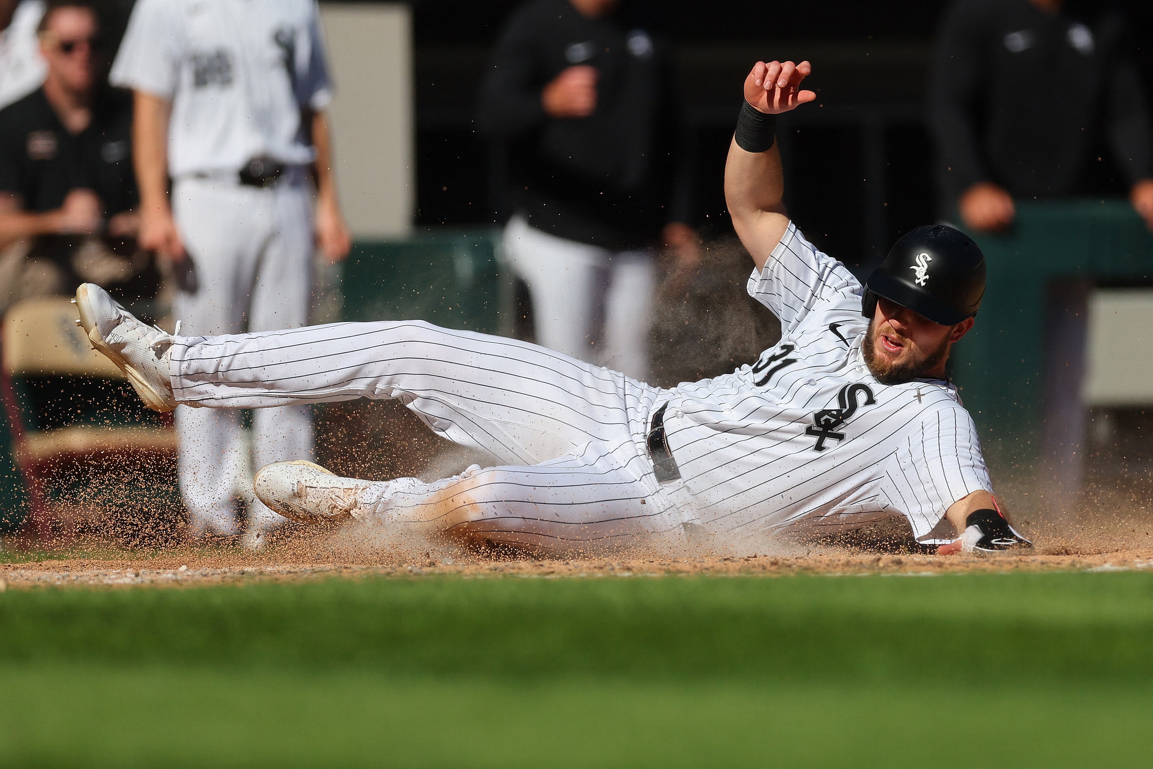 MISERY IN CHICAGO: White Sox extend skid, suffer 121st defeat