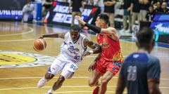 Hotshots eye crucial 2-1 series edge