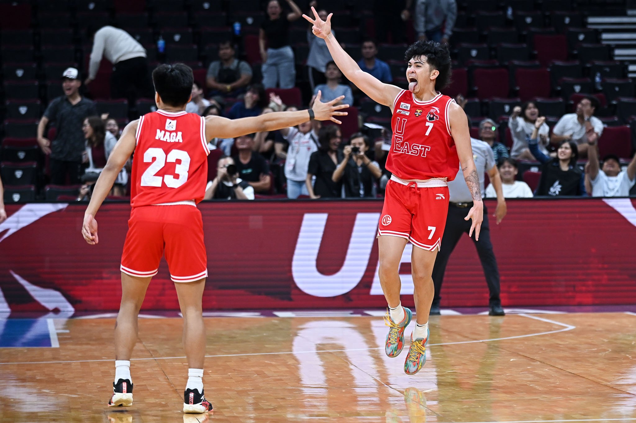 UE extends winning run to three