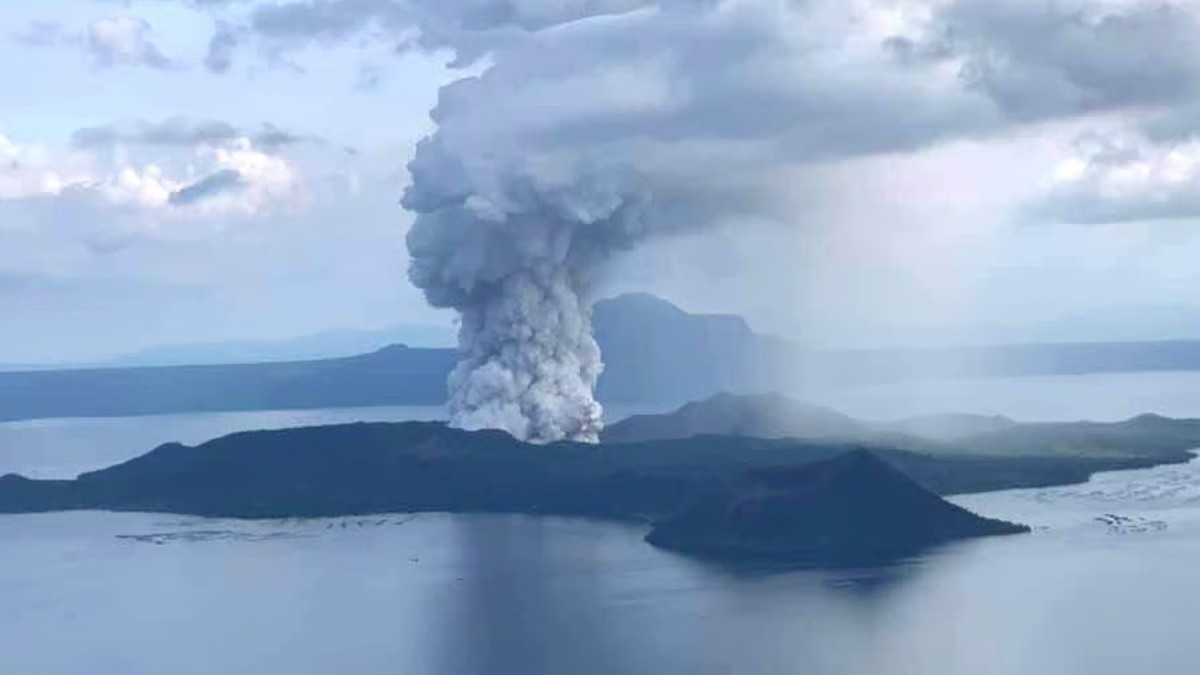 Phreatic eruption, volcanic quake observed in Taal