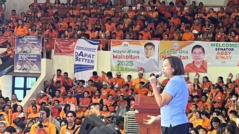 Makati mayor meets 'Batang Kankaloo'