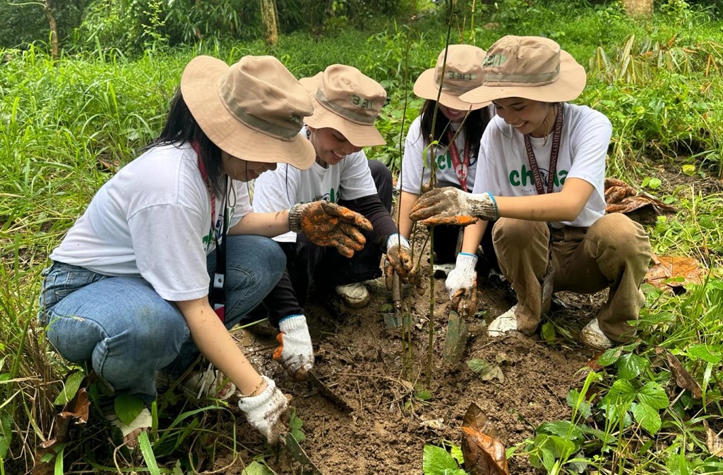 GNPD leads bamboo planting in Bataan town