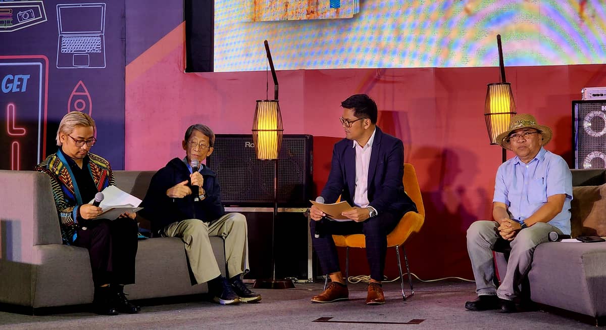 Authors Christopher Datol, Fernando Zialcita and Jose Eleazar Bersales talked about their books during the
‘Vibal Tertulia.’