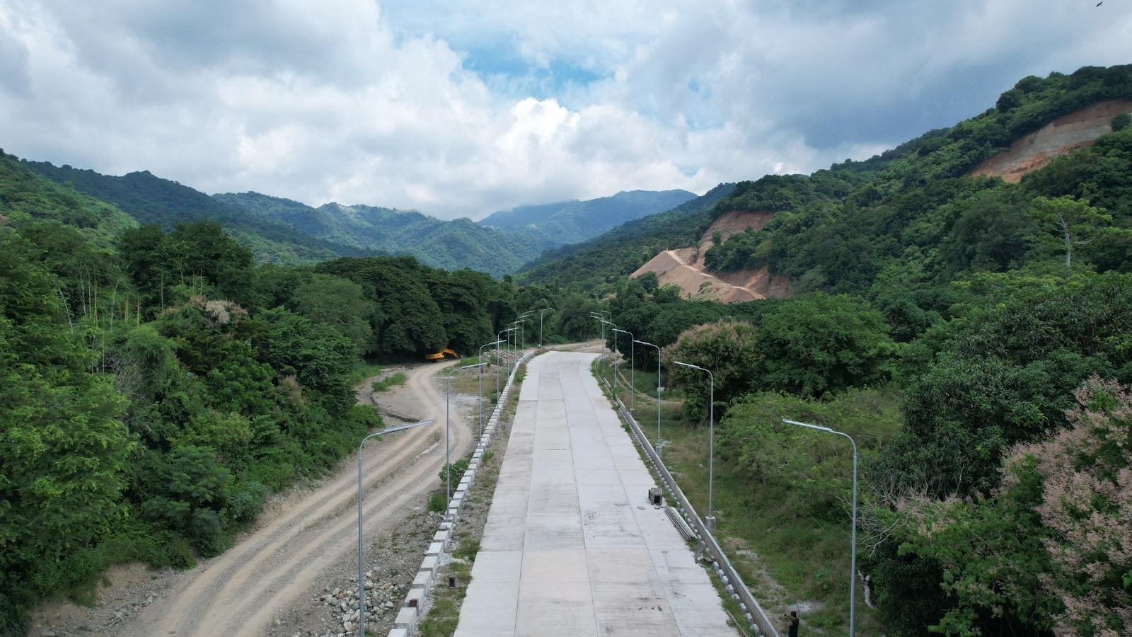 Bong Go inspects Batangas bypass road