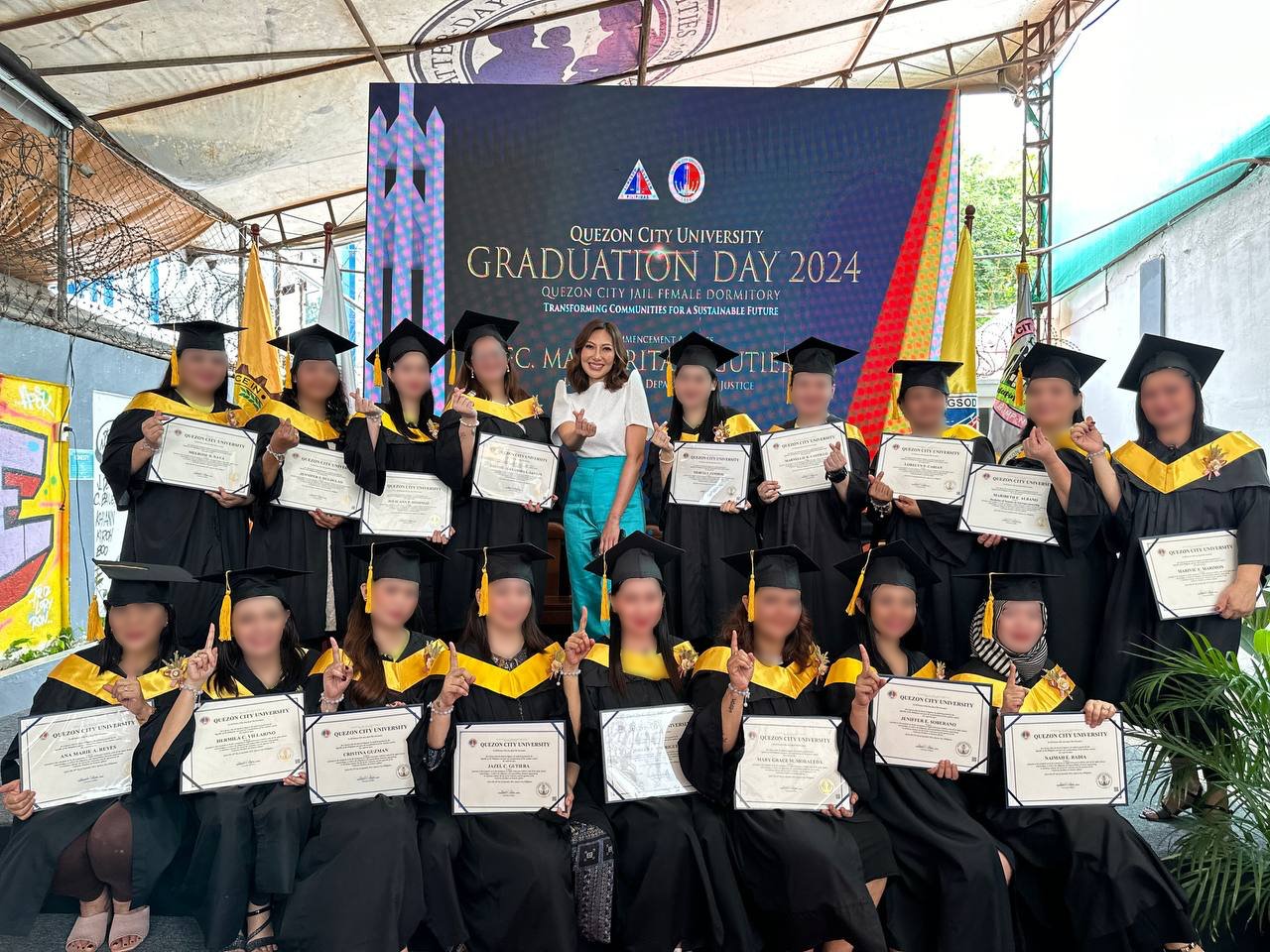 DOJ lauds 19 female PDLs in QC for earning college degrees
