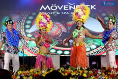 BELLY DANCERS PERFORM AT TRAVEL EXPO