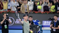 Sinner defies doping ban, makes China Open semis