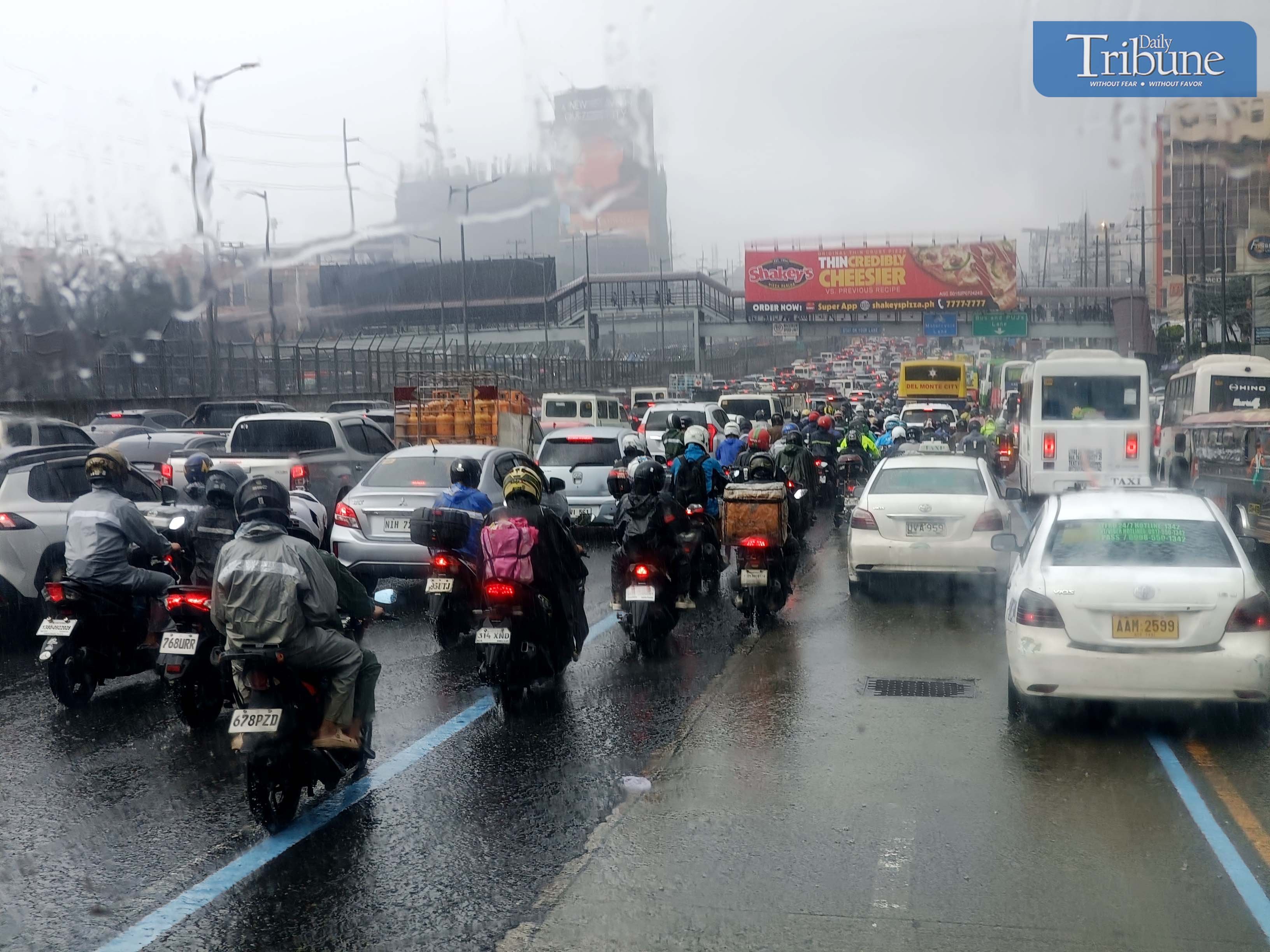 Northeast monsoon slightly weakens as easterlies prevail