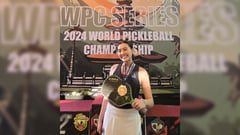 Pickler Mia gets tips from fencer Maxine