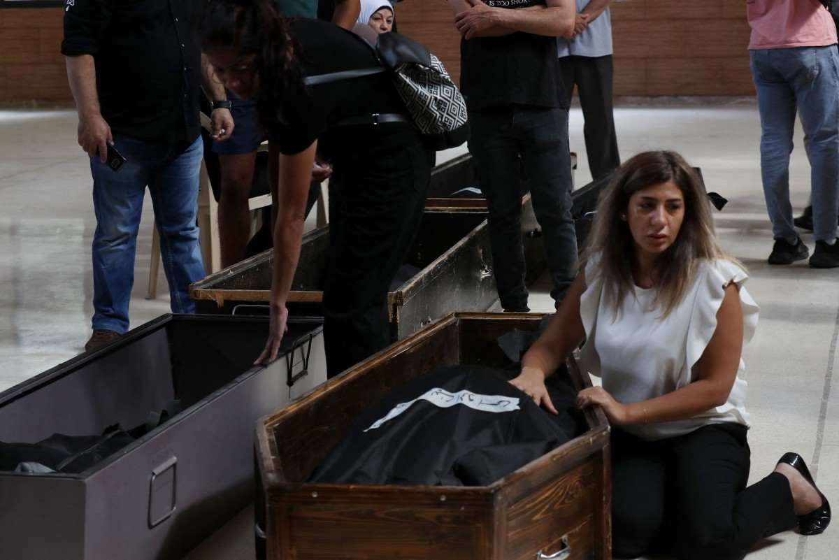 Lebanese man says Israeli strike killed family of 17