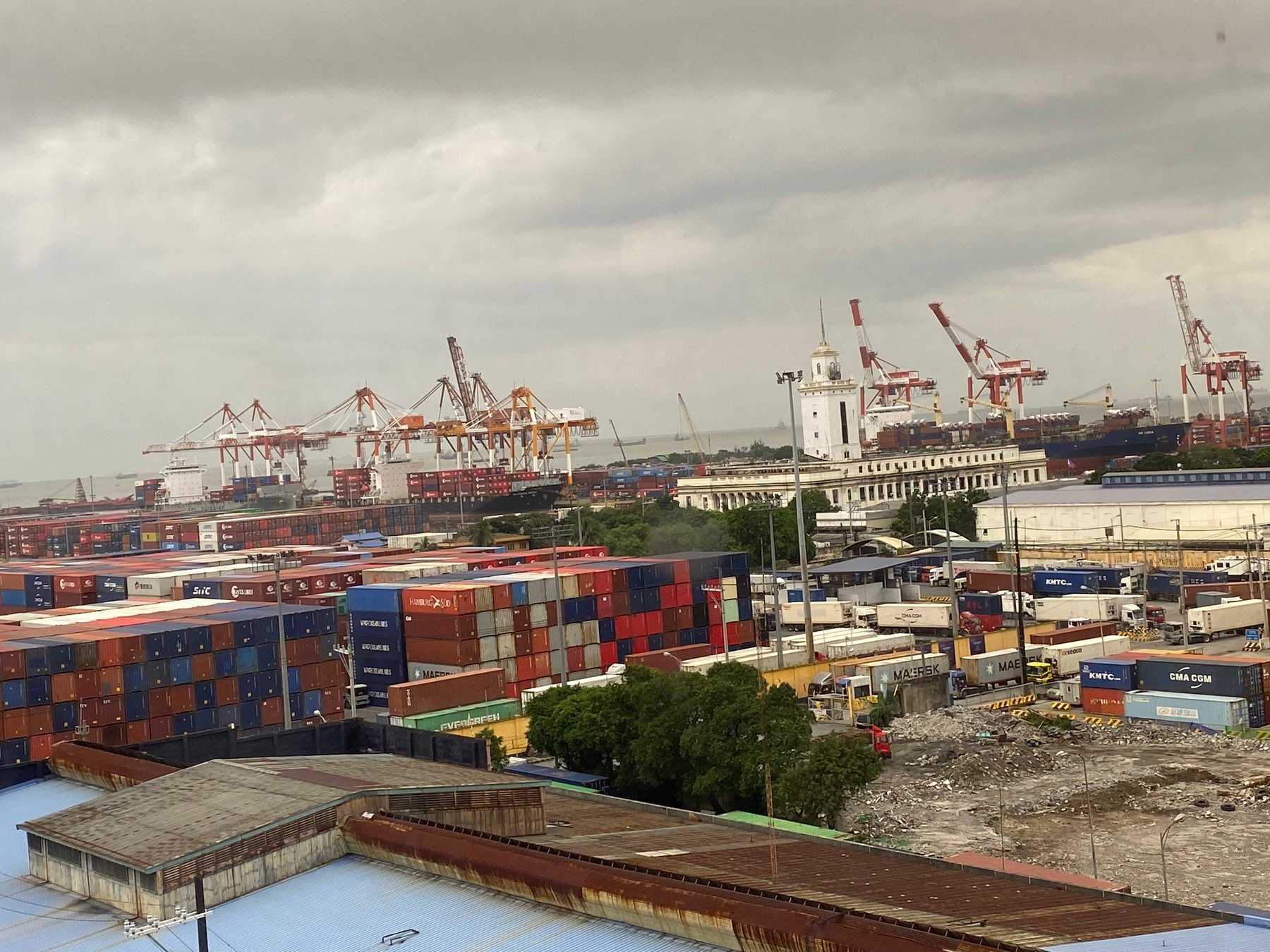 819 agri containers remain unclaimed in Manila ports—PPA