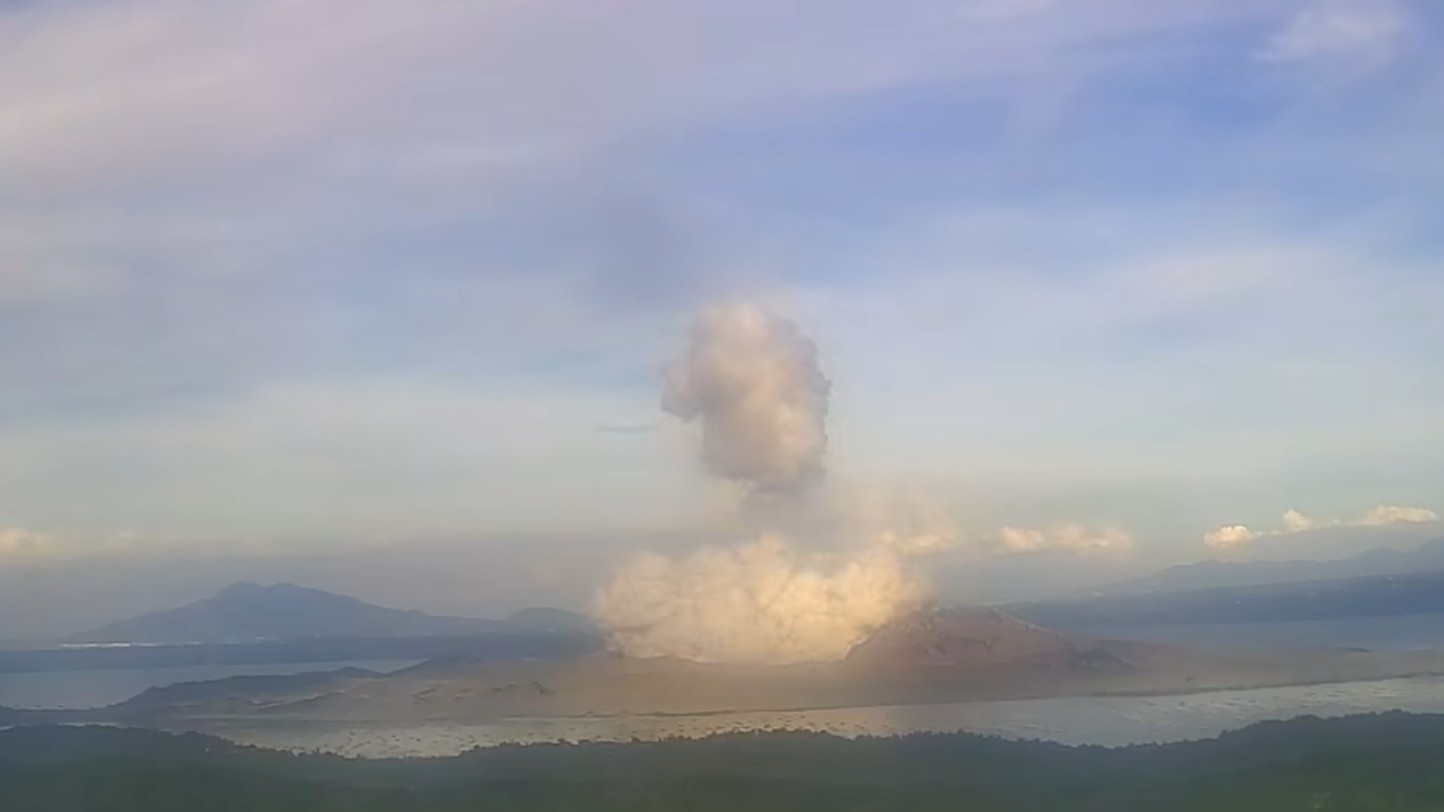 DOH issues health warning amid Taal eruption