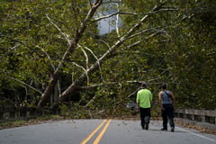 Southeast U.S. reels as storm ‘Helene’ death toll passes 210